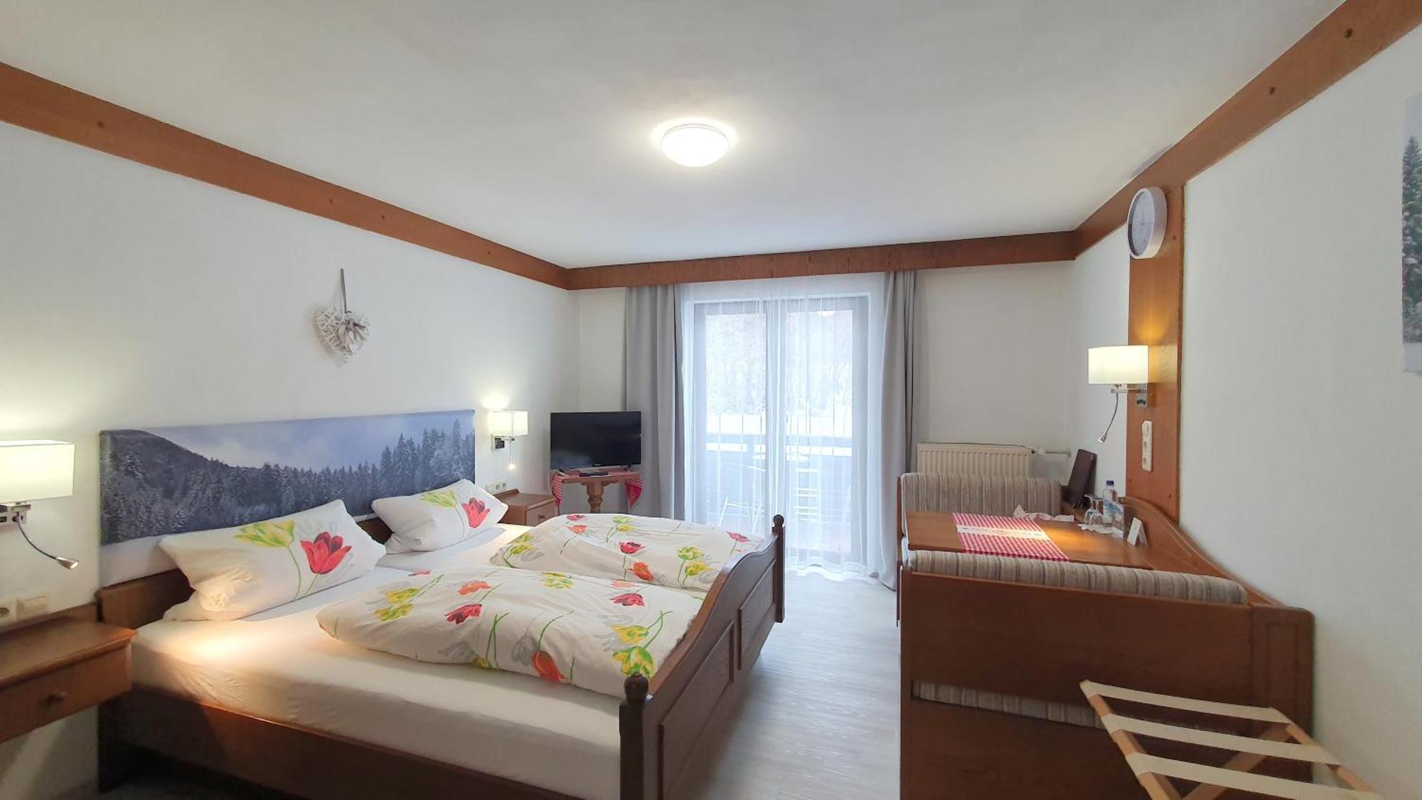 Hotel Garni Haus Alpine - Chiemgau Karte Inkl روهبولدنغ المظهر الخارجي الصورة
