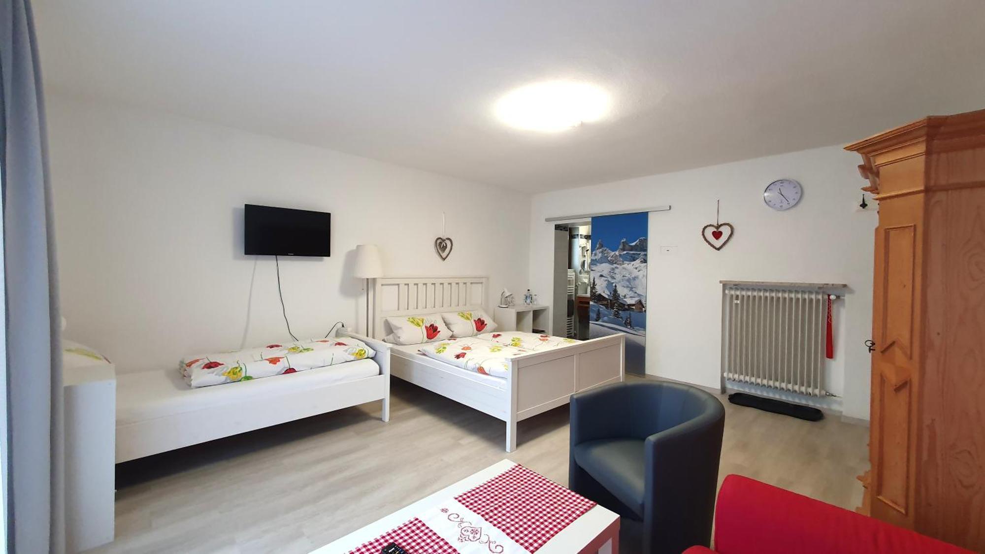 Hotel Garni Haus Alpine - Chiemgau Karte Inkl روهبولدنغ المظهر الخارجي الصورة