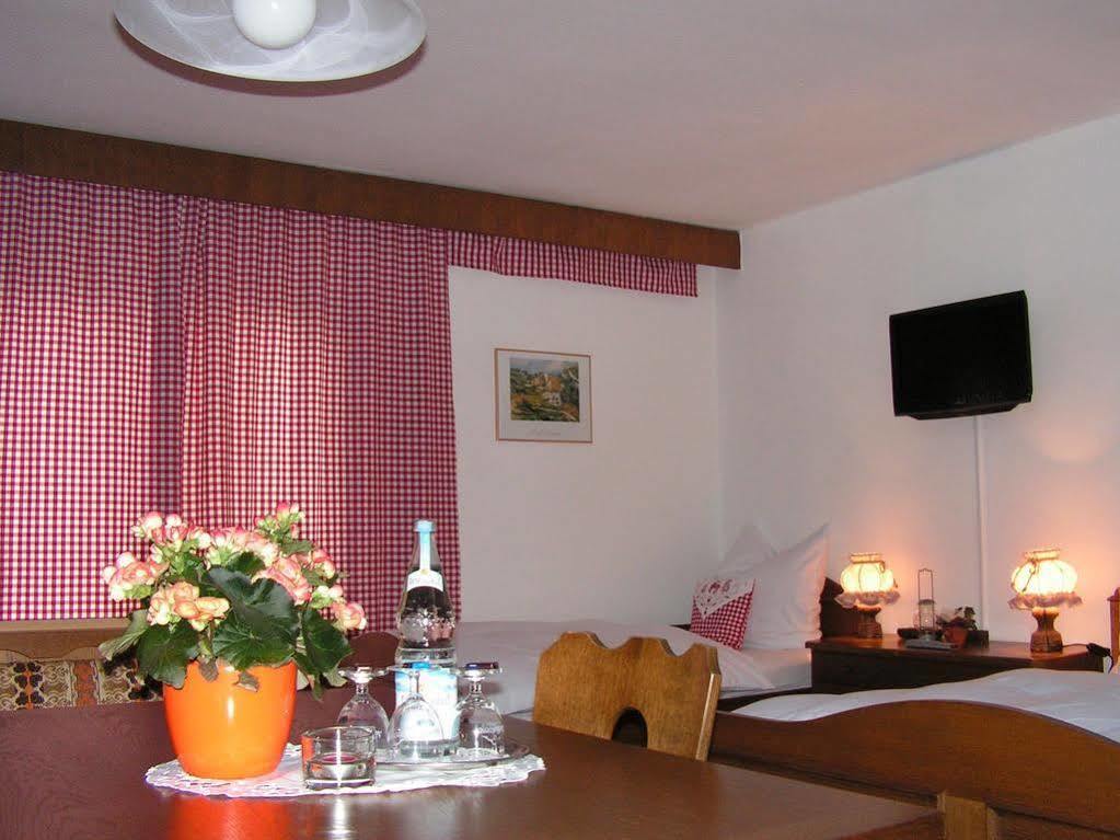 Hotel Garni Haus Alpine - Chiemgau Karte Inkl روهبولدنغ المظهر الخارجي الصورة