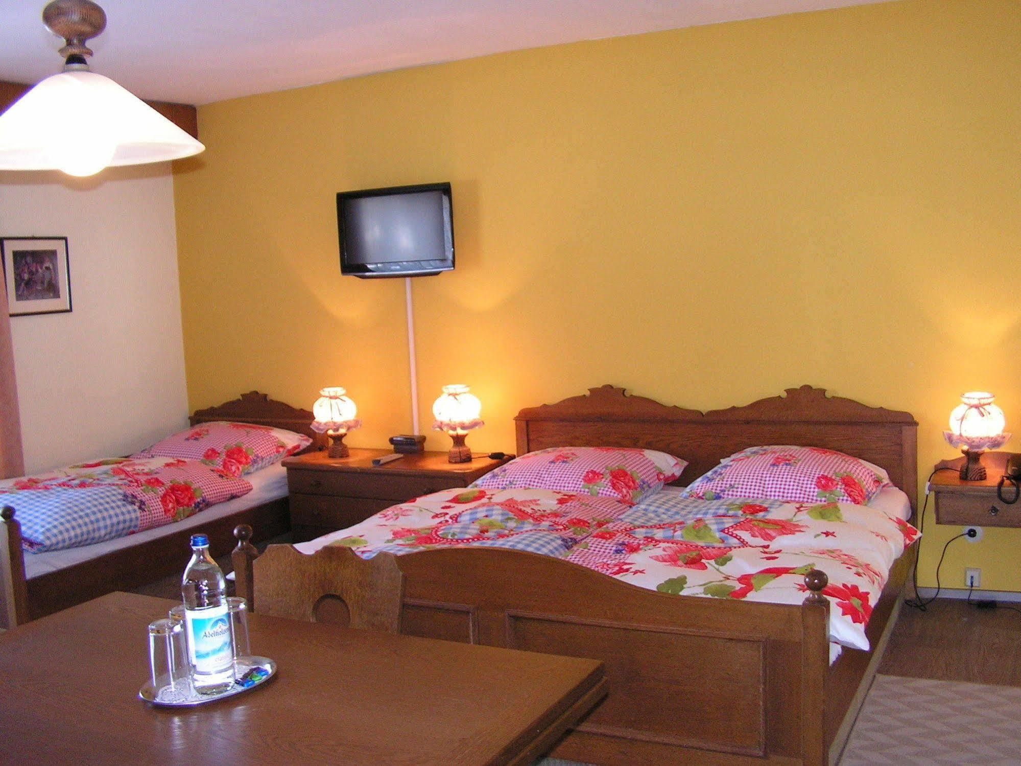 Hotel Garni Haus Alpine - Chiemgau Karte Inkl روهبولدنغ المظهر الخارجي الصورة